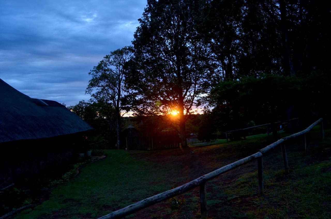 Вилла Phezulu Safari Park Botha's Hill Экстерьер фото